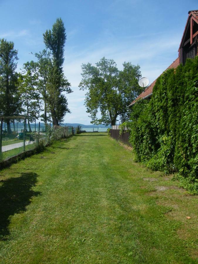 Villa Rozmaring Haz Balatonlelle Exterior foto